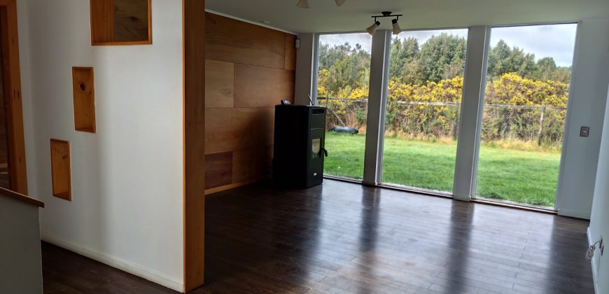 SE VENDE HERMOSA  CASA LOTEO CENTENARIO  PUERTO VARAS  4D/3B