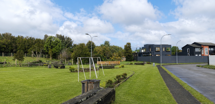 SE VENDE HERMOSA  CASA LOTEO CENTENARIO  PUERTO VARAS  4D/3B