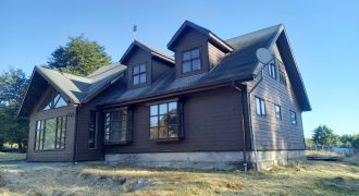 Casa en Parcela en la Vara se vende