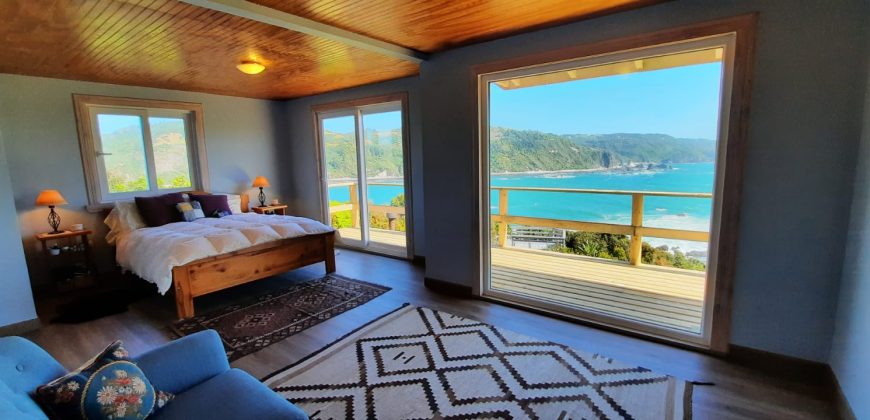 CASA EN VENTA / CON VISTA AL MAR EN ANCUD, ISLA DE CHILOÉ