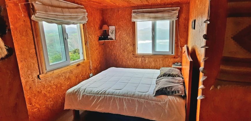 CASA EN VENTA / CON VISTA AL MAR EN ANCUD, ISLA DE CHILOÉ